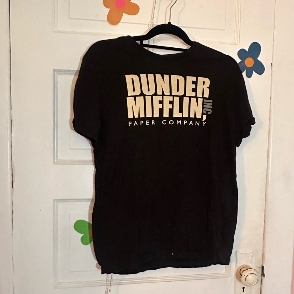 Old Navy Dunder Mifflin Tee Shirt